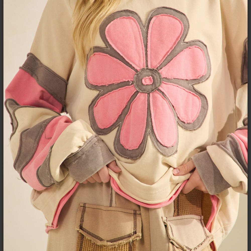 31 💕 Sage + Fig Floral Beige and Pink Sweatshirt - Picture 4 of 8